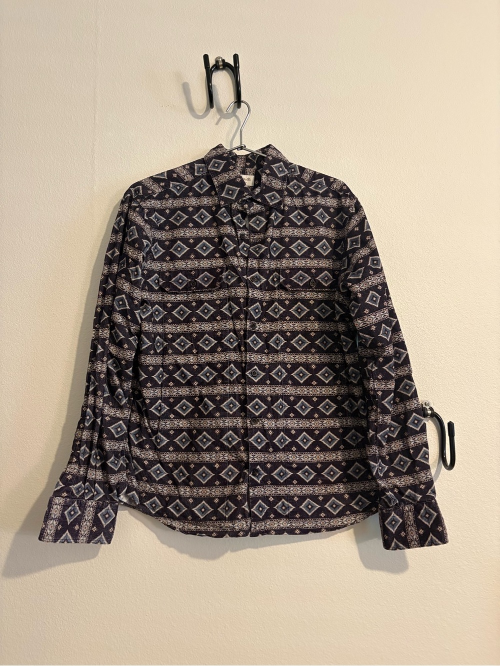 Hamilton Men's Black and White Geometric Button-Down Shirt